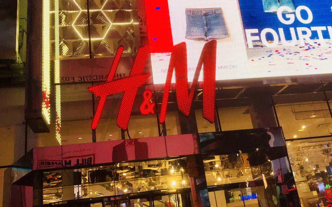 Här tuffar H&M på